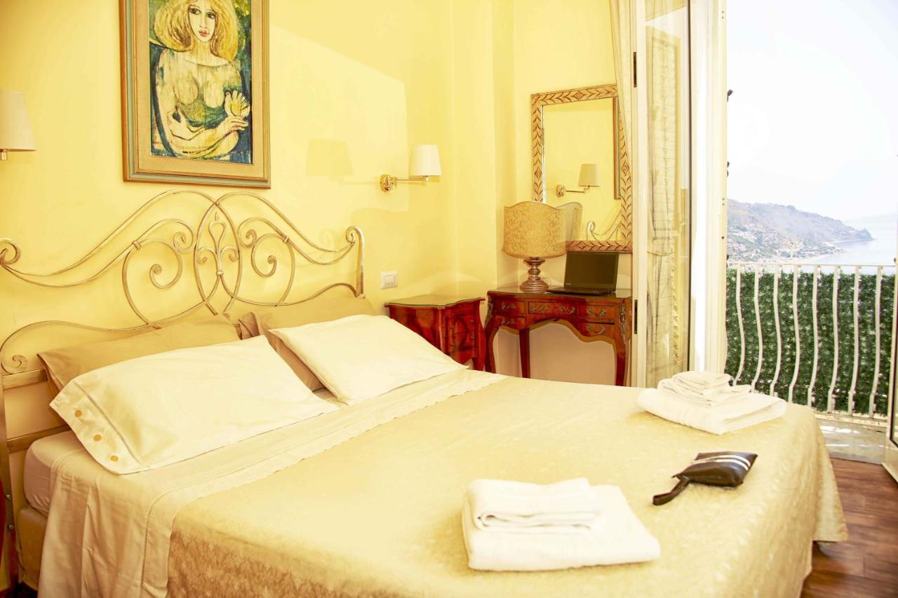 Hotel Pascia Cappuccini Taormina Exterior foto