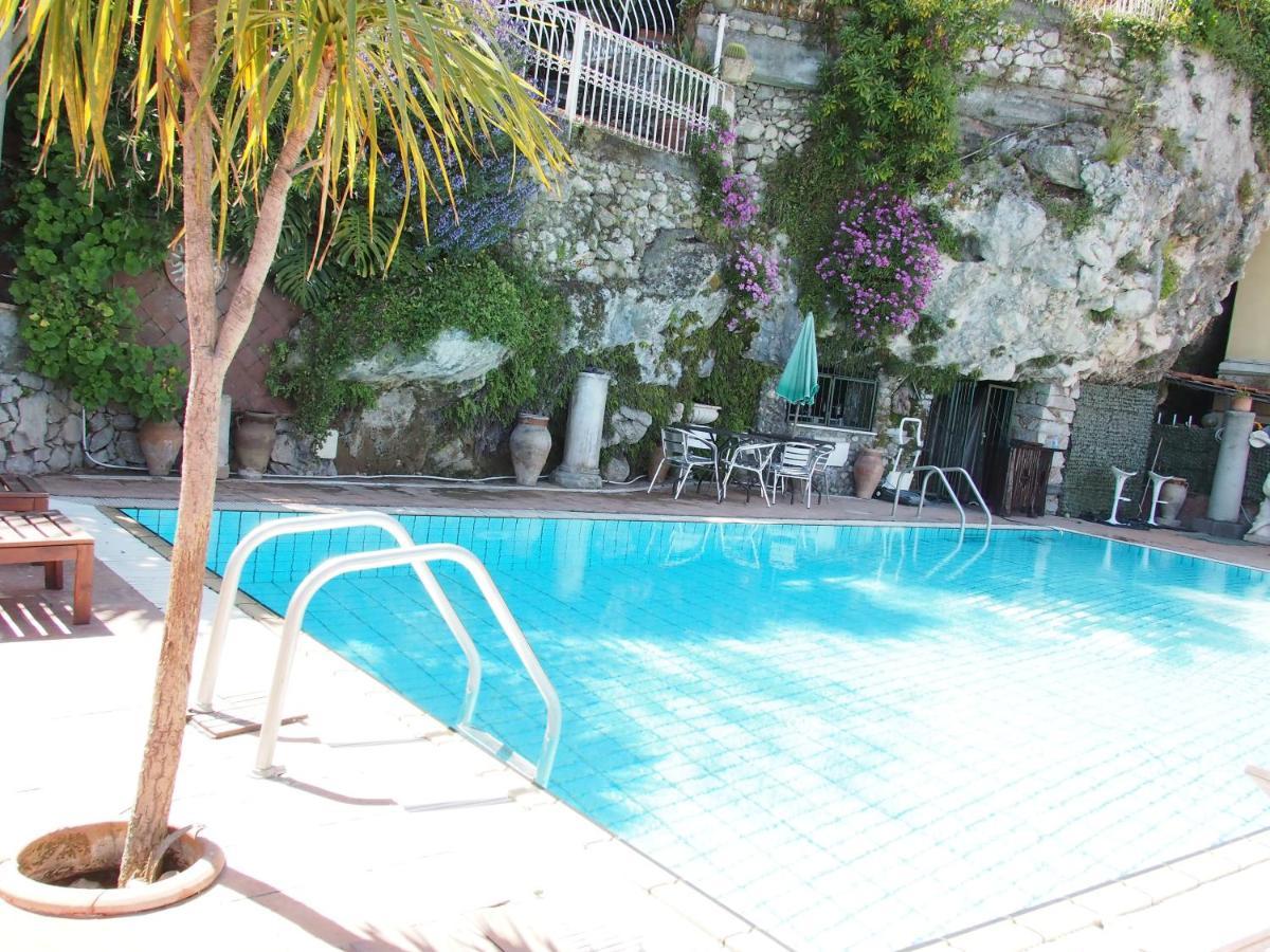 Hotel Pascia Cappuccini Taormina Exterior foto